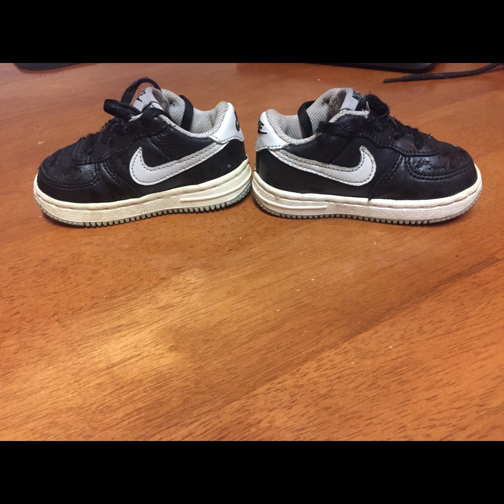 Little boy Nike’s - Picture 5 of 5